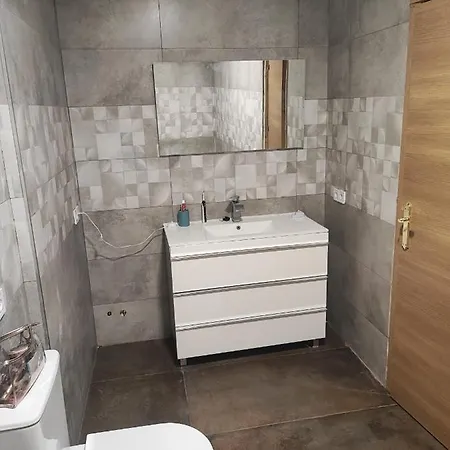 Precioso Bajo Muy Grande A 200 Metros De Playa * Chipiona
