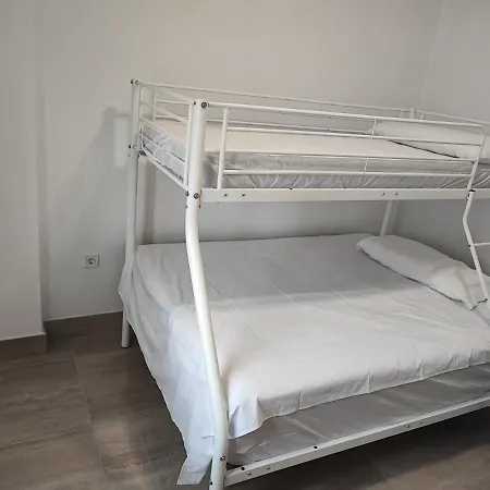 Precioso Bajo Muy Grande A 200 Metros De Playa Apartment