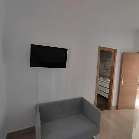 Apartment Precioso Bajo Muy Grande A 200 Metros De Playa